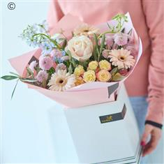Summer - Classic Hand-tied