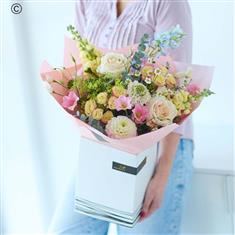 Extra Large - Summer Classic Hand-tied